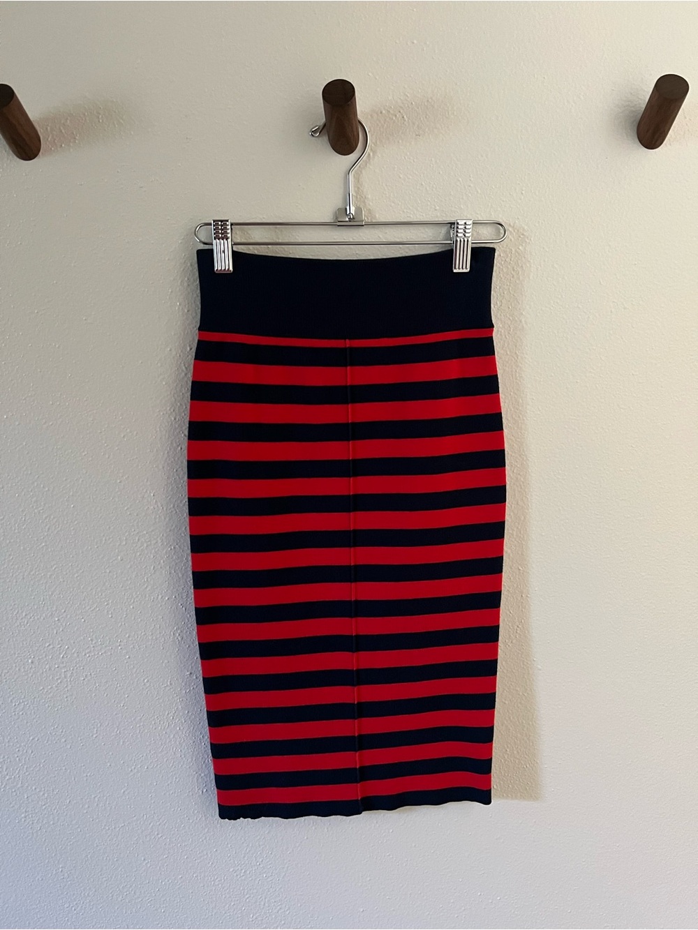 Juicy Couture Red and Navy Striped Knit Pencil Skirt Form-fitting Office Wear